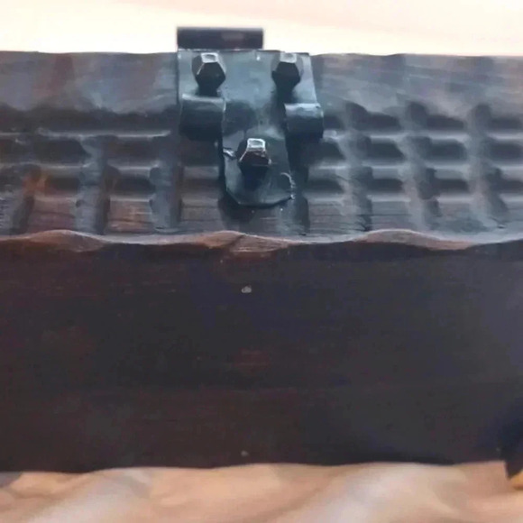 Vintage Rustic Wood Pirate Treasure Chest Jewelry Trinket Box Handmade.. - Picture 11 of 11